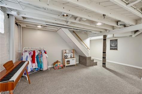2521 Berk Street Cuyahoga Falls OH 44221