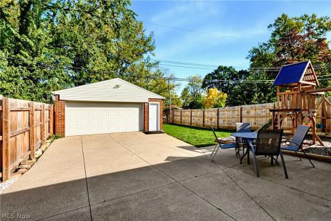 2521 Berk Street Cuyahoga Falls OH 44221