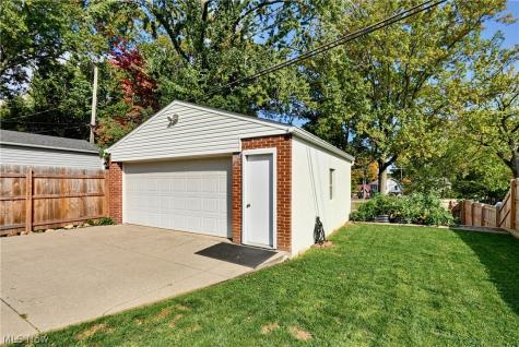2521 Berk Street Cuyahoga Falls OH 44221
