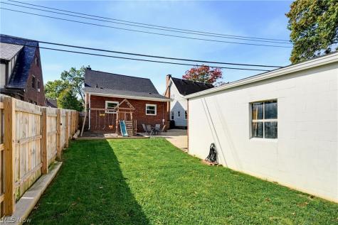 2521 Berk Street Cuyahoga Falls OH 44221