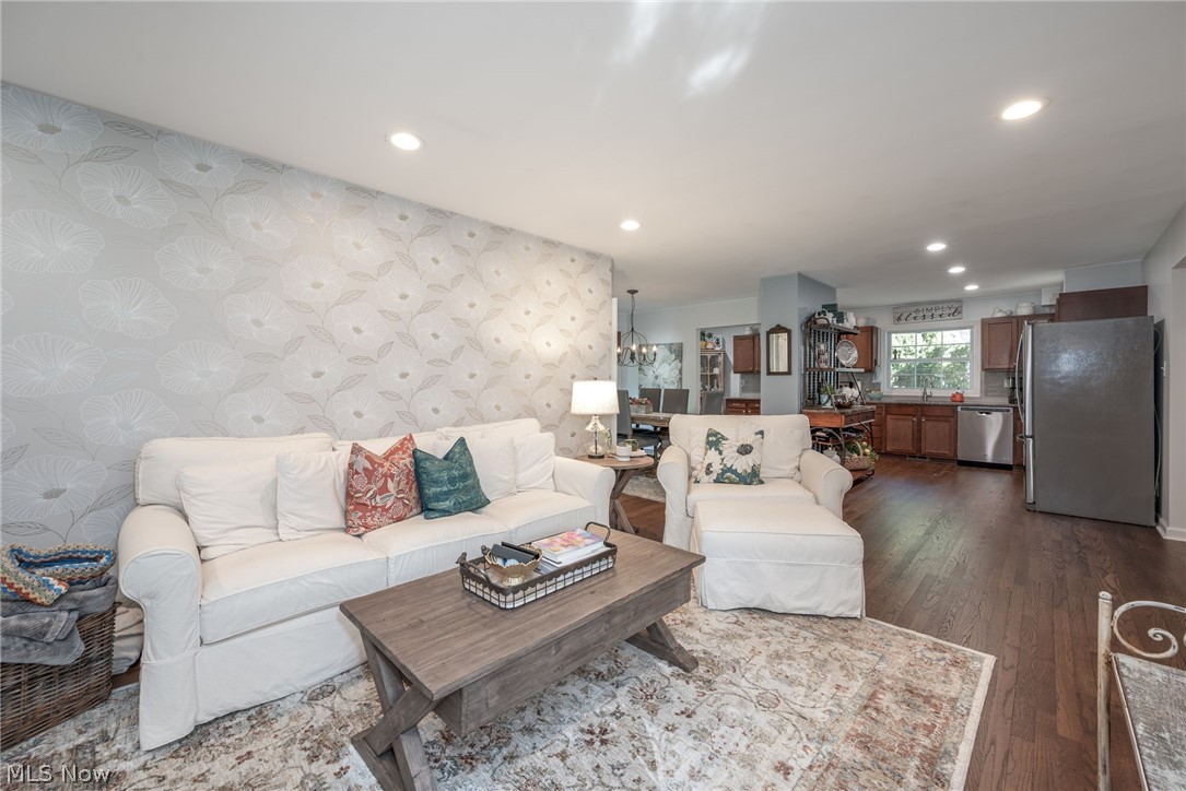 154 Birdwood Road Akron OH 44313