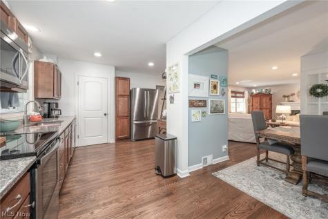 154 Birdwood Road Akron OH 44313