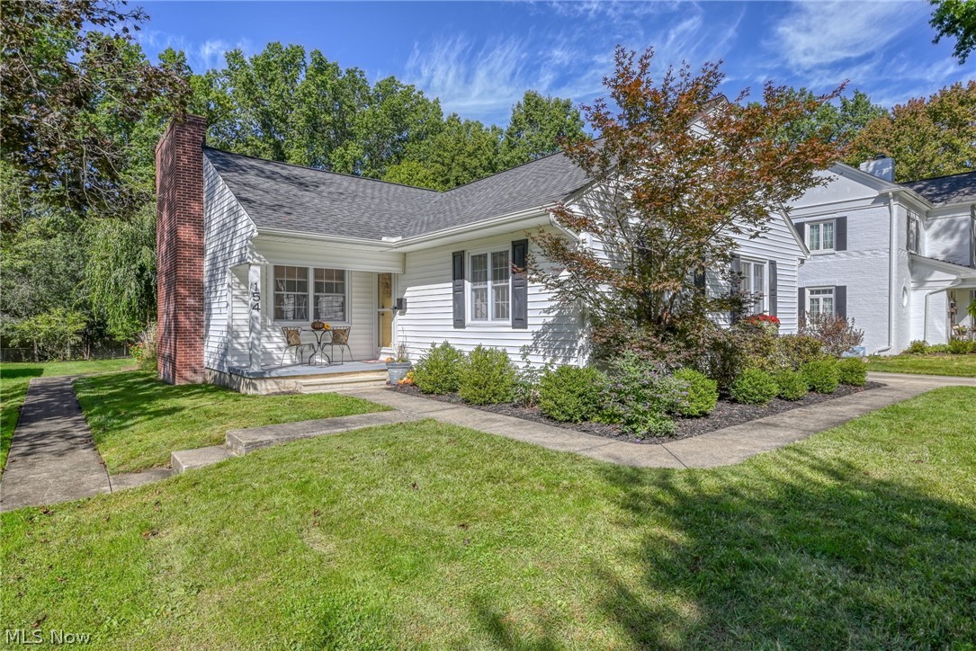 154 Birdwood Road Akron OH 44313