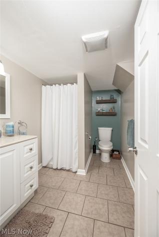 154 Birdwood Road Akron OH 44313