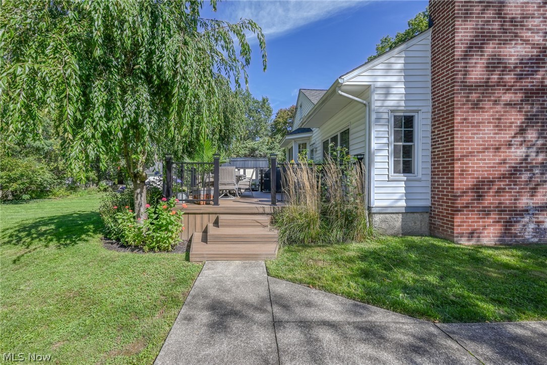 154 Birdwood Road Akron OH 44313
