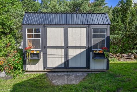 154 Birdwood Road Akron OH 44313