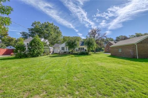154 Birdwood Road Akron OH 44313
