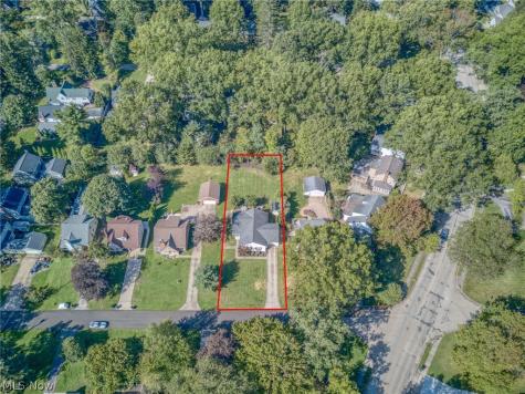 154 Birdwood Road Akron OH 44313