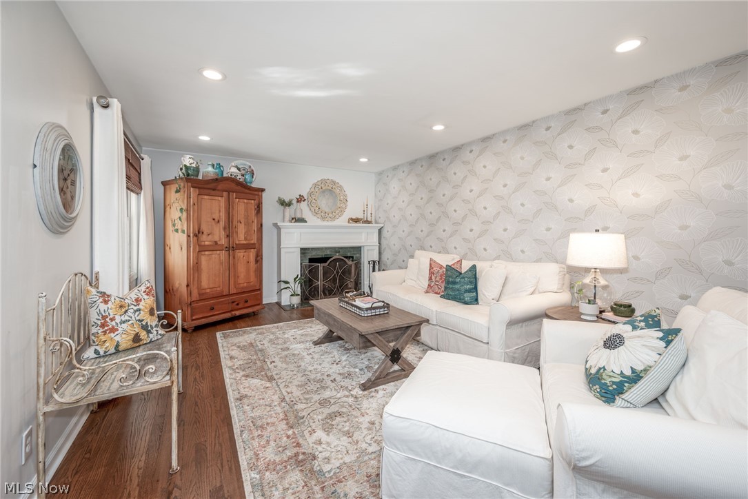 154 Birdwood Road Akron OH 44313