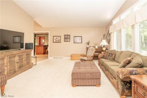 6215 Bayside Street NW Canton OH 44718
