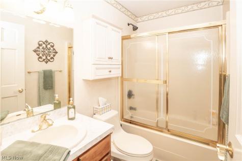6215 Bayside Street NW Canton OH 44718