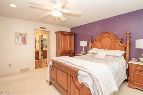 6215 Bayside Street NW Canton OH 44718
