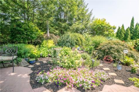 6215 Bayside Street NW Canton OH 44718