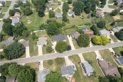 6215 Bayside Street NW Canton OH 44718