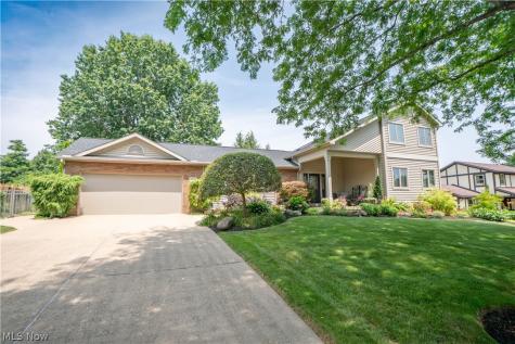 6215 Bayside Street NW Canton OH 44718