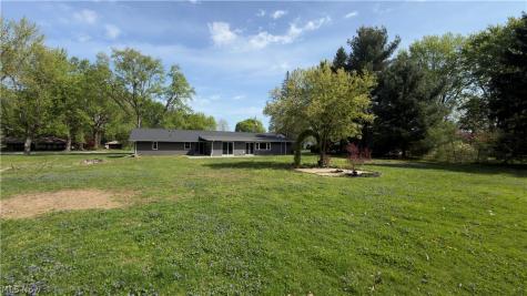 8796 Evergreen Drive Mentor OH 44060