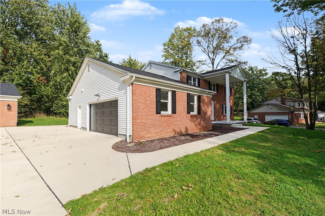 6785 Tanglewood Drive Boardman OH 44512