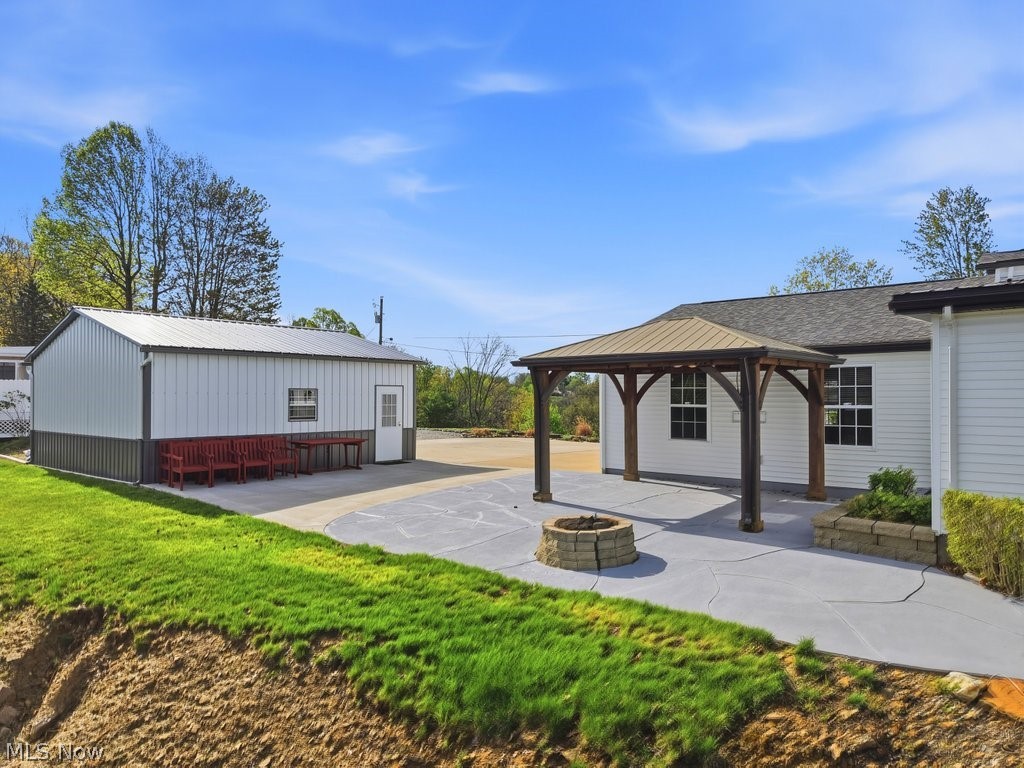 58 Pueblo Trail Malvern OH 44644