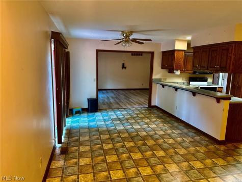 1362 Turkeyfoot Lake Road Barberton OH 44203