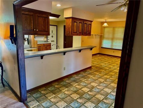 1362 Turkeyfoot Lake Road Barberton OH 44203