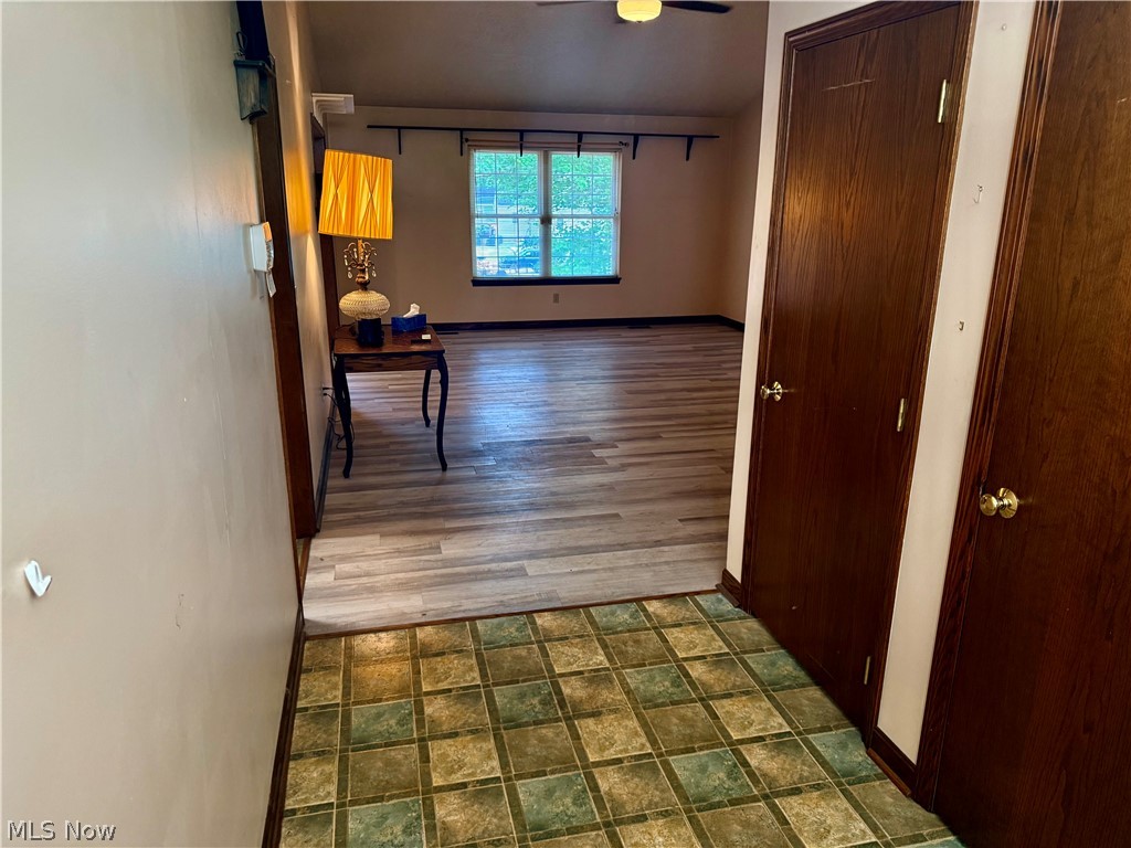 1362 Turkeyfoot Lake Road Barberton OH 44203