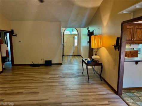 1362 Turkeyfoot Lake Road Barberton OH 44203