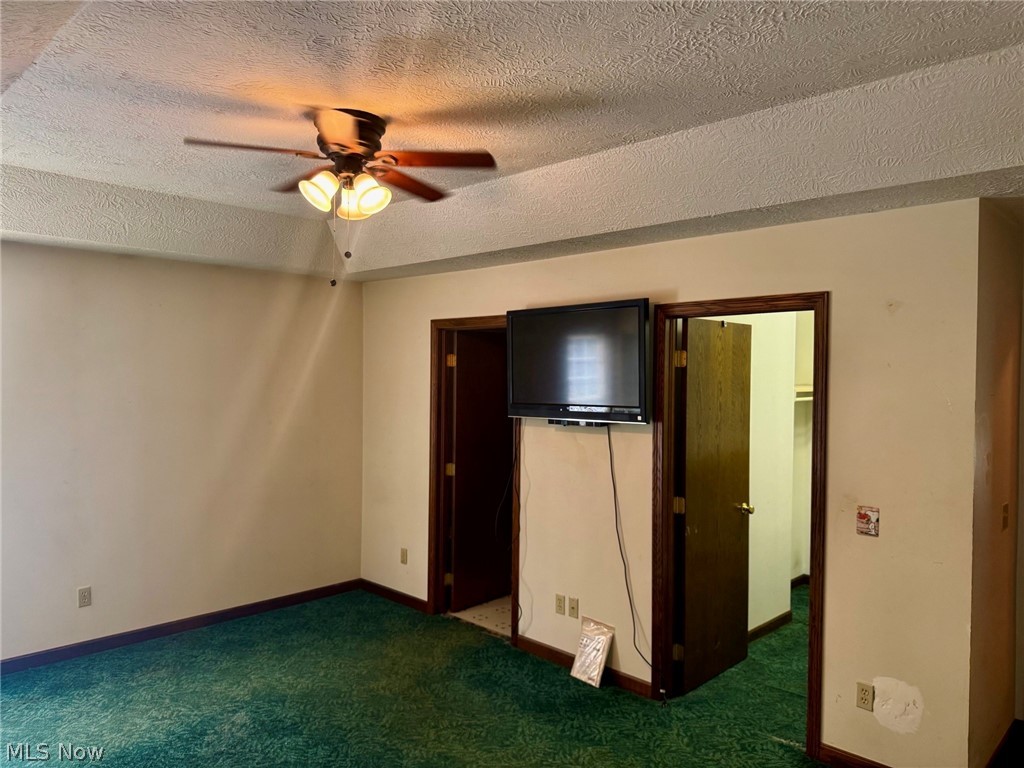 1362 Turkeyfoot Lake Road Barberton OH 44203