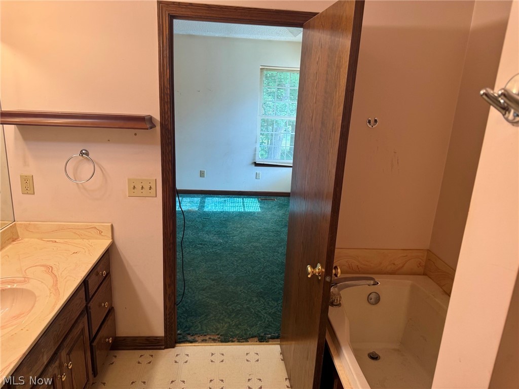 1362 Turkeyfoot Lake Road Barberton OH 44203