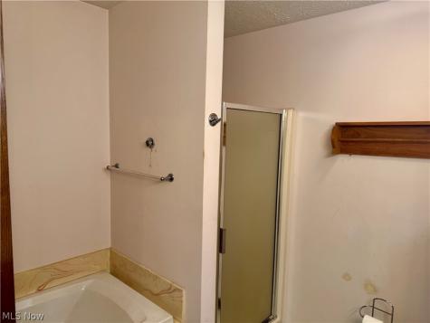 1362 Turkeyfoot Lake Road Barberton OH 44203