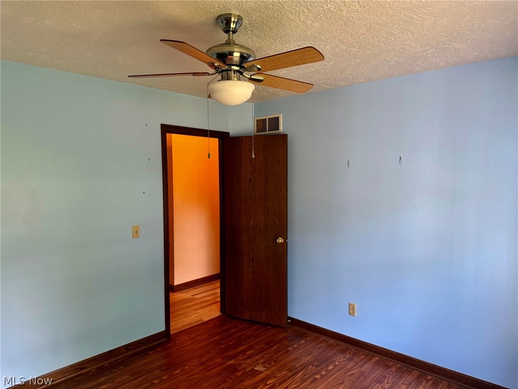 1362 Turkeyfoot Lake Road Barberton OH 44203