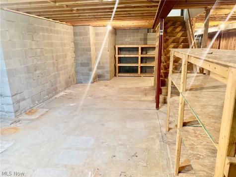 1362 Turkeyfoot Lake Road Barberton OH 44203