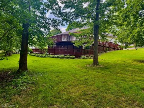 1362 Turkeyfoot Lake Road Barberton OH 44203