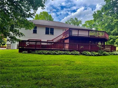 1362 Turkeyfoot Lake Road Barberton OH 44203