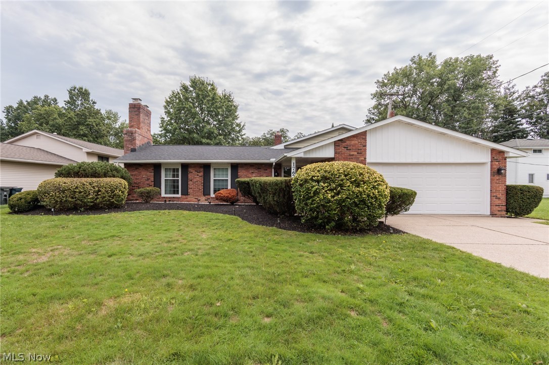 1767 Larkspur Drive Lyndhurst OH 44124