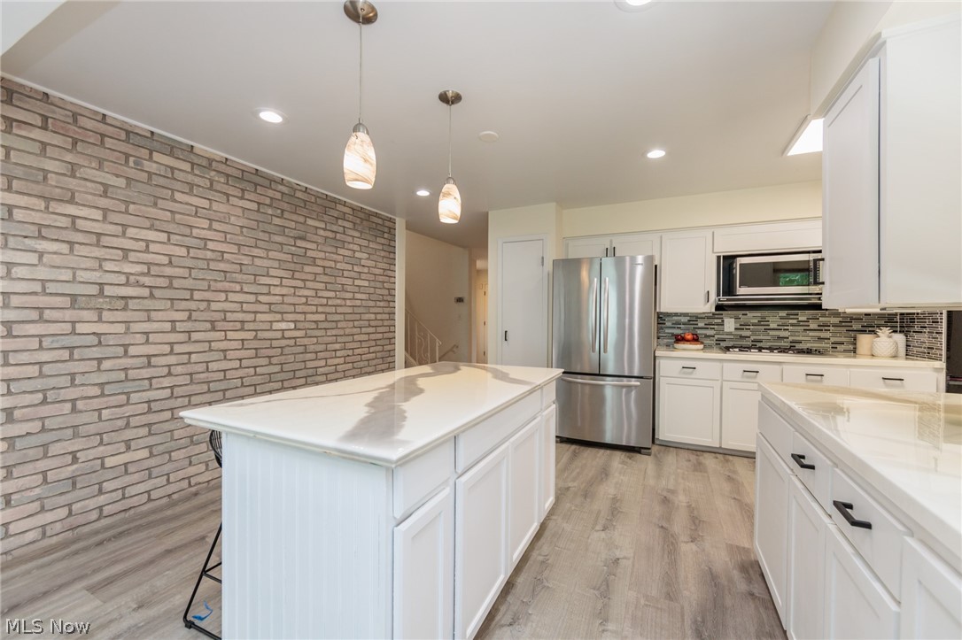 1767 Larkspur Drive Lyndhurst OH 44124