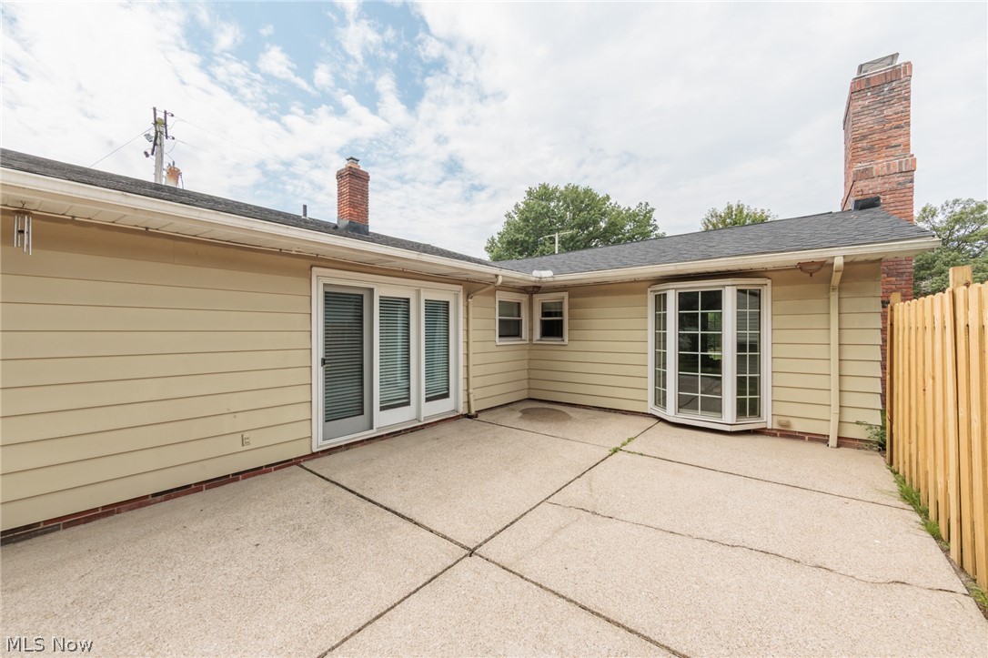 1767 Larkspur Drive Lyndhurst OH 44124