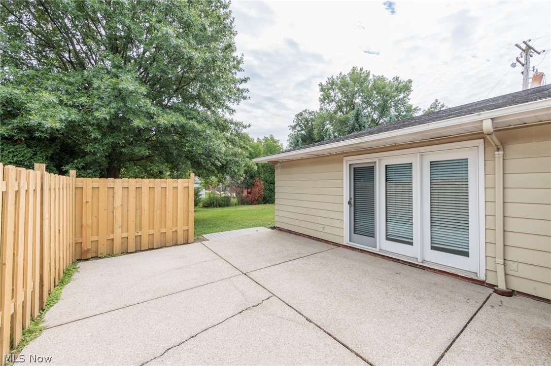 1767 Larkspur Drive Lyndhurst OH 44124
