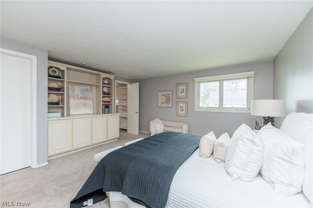 1767 Larkspur Drive Lyndhurst OH 44124