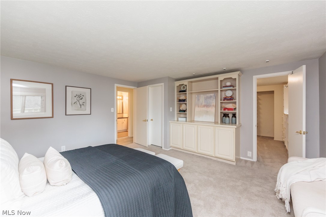 1767 Larkspur Drive Lyndhurst OH 44124