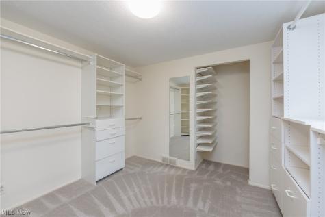 1767 Larkspur Drive Lyndhurst OH 44124