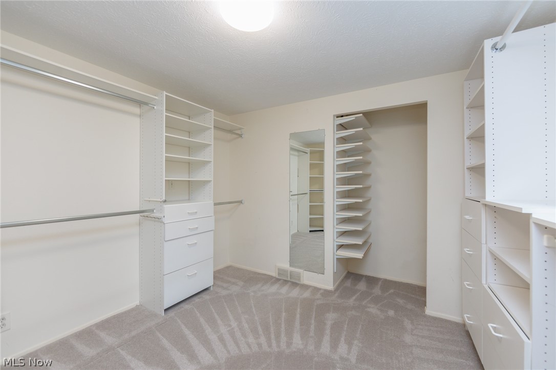 1767 Larkspur Drive Lyndhurst OH 44124