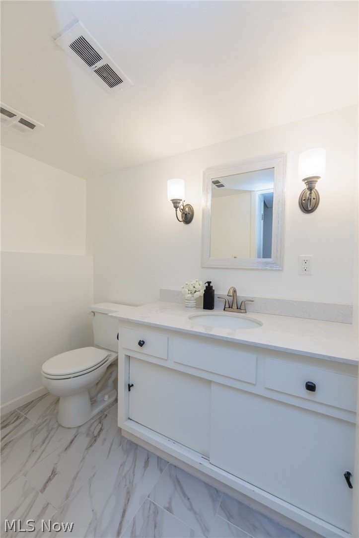 1767 Larkspur Drive Lyndhurst OH 44124