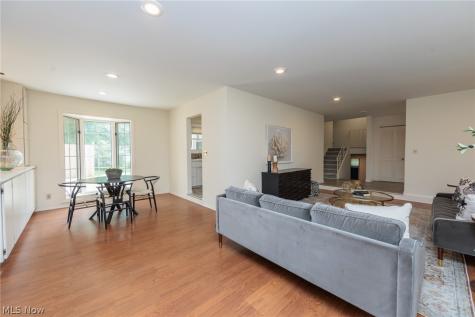 1767 Larkspur Drive Lyndhurst OH 44124