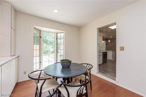 1767 Larkspur Drive Lyndhurst OH 44124