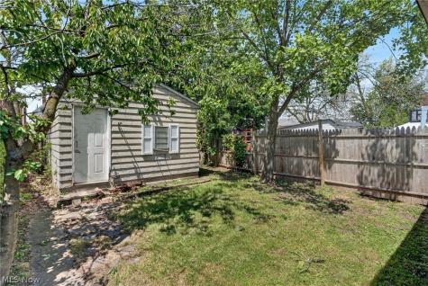 3162 W 104th Street Cleveland OH 44111