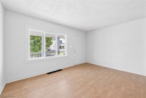 3162 W 104th Street Cleveland OH 44111