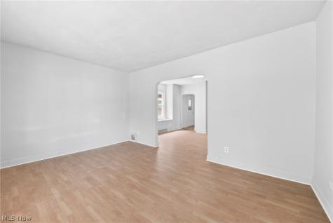 3162 W 104th Street Cleveland OH 44111