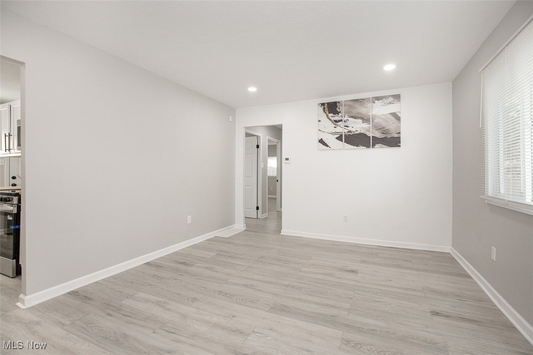 1076 Hardesty Boulevard Akron OH 44320