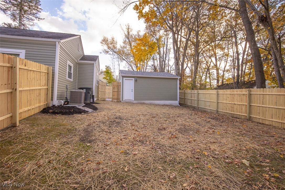 1076 Hardesty Boulevard Akron OH 44320