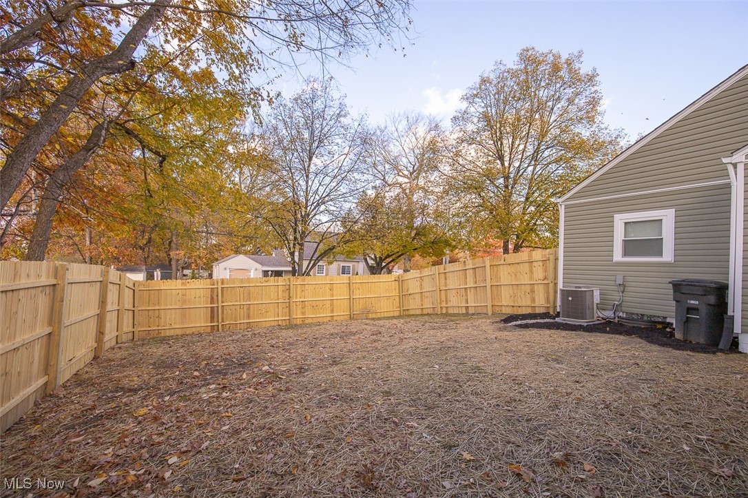 1076 Hardesty Boulevard Akron OH 44320